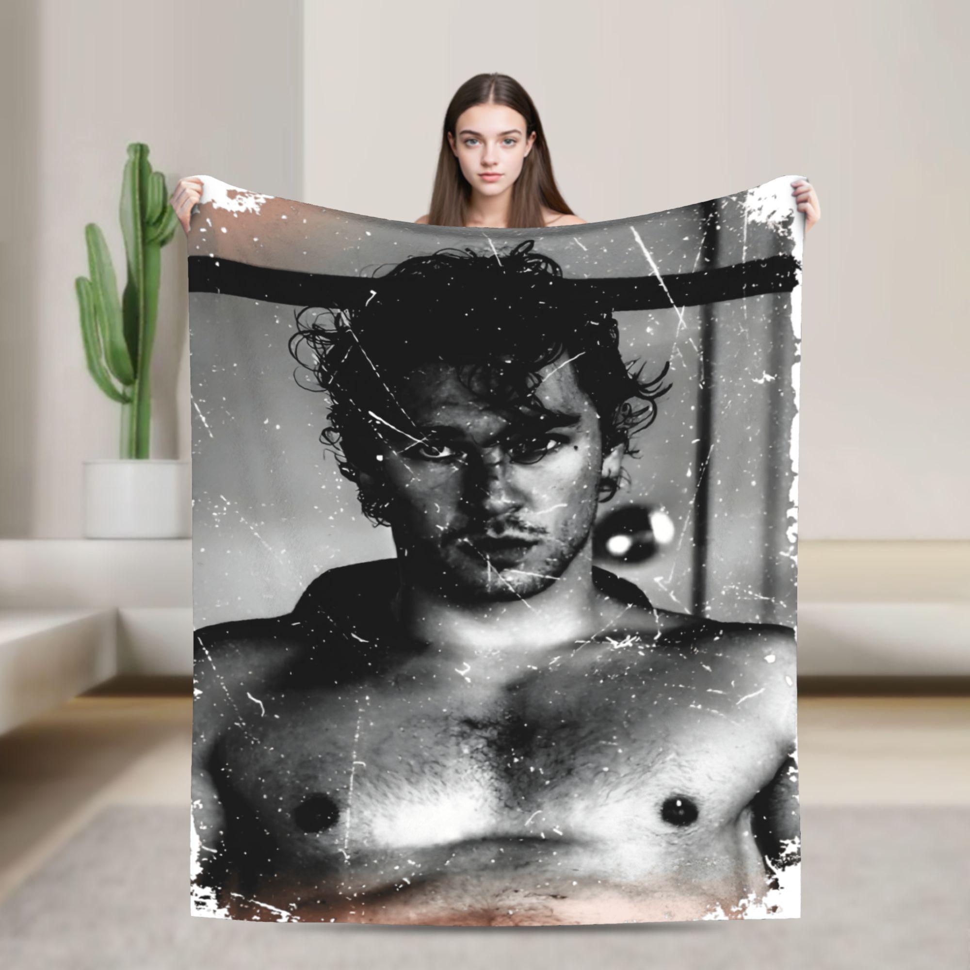 Dunika Chen Unisex New Campus Briar Garrett Graham 44 Warm Comfy Blanket For Bedroom Aesthetic Throw Winter Travel Office Flannel Bedspread