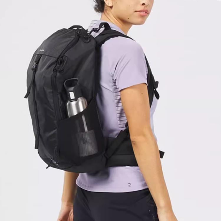 DECATHLON Fully ventilated back breathable and non-stuffy back 20L backpack polyethyl terephthalate Unisex and unisex couples