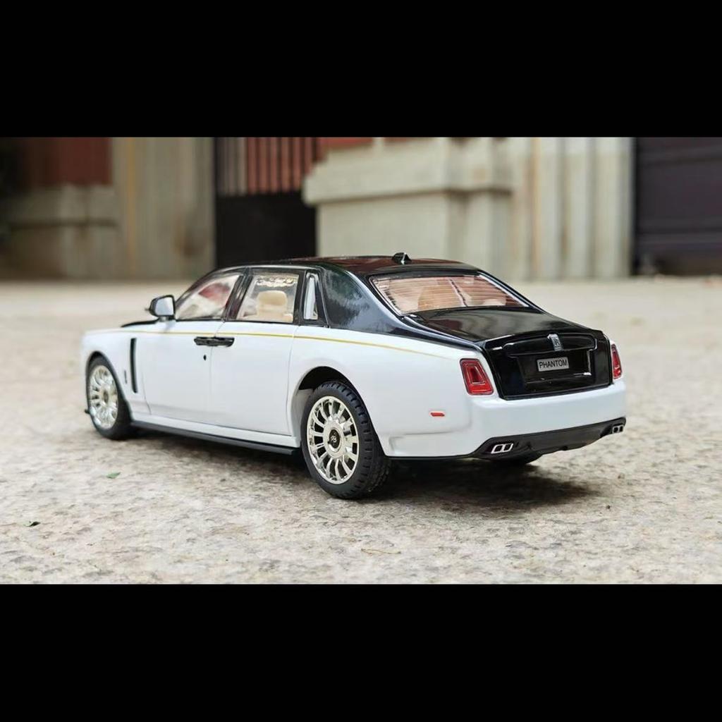 1:24 Rolls-Royce Phantom Alloy Models Car Toy Diecasts Metal Vehicles Simulation Sound Light Pull Back Function Toys Car A428