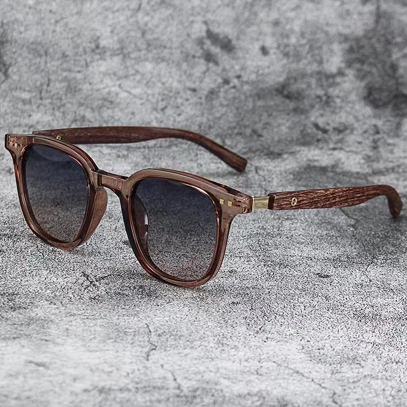 New Men Vintage Wooden Frame Sunglasses Classic Sun Glasses Men Polarized UV Protection Driving Eyewear Outdoor Shades Goggles