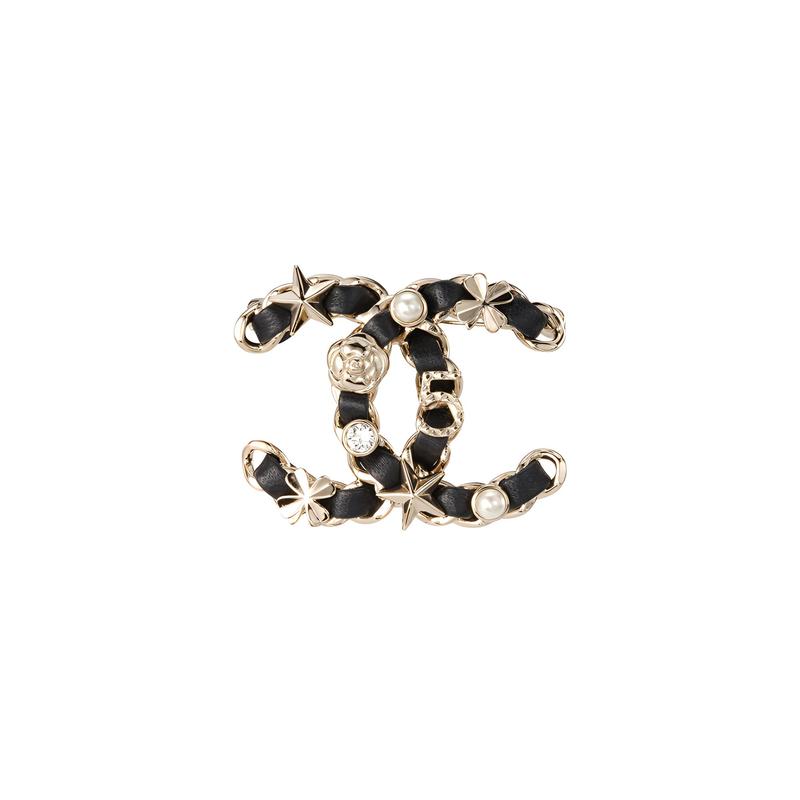 CHANEL double C metal brooch gold/black #couple style