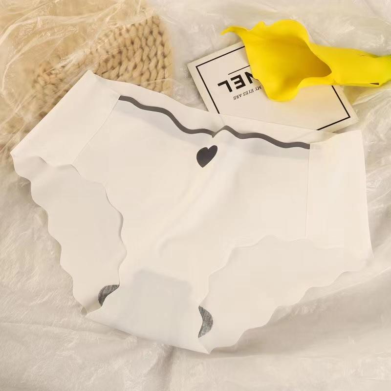 

Сексуальные трусики из ледяного шелка для женщин со средней талией, бесшовные трусы для женщин, бесследное нижнее белье для девушек, нижнее белье M белый