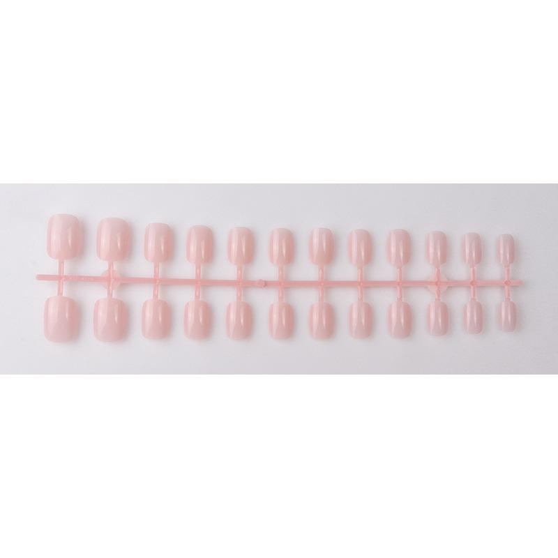 Kurzer runder Kopf Kleine Kinder Falsche Nägel Niedlicher und kleiner Nailart-Patch Ohne Versiegelungsstreifen Nagelstück Falscher Nagel Fertigprodukt