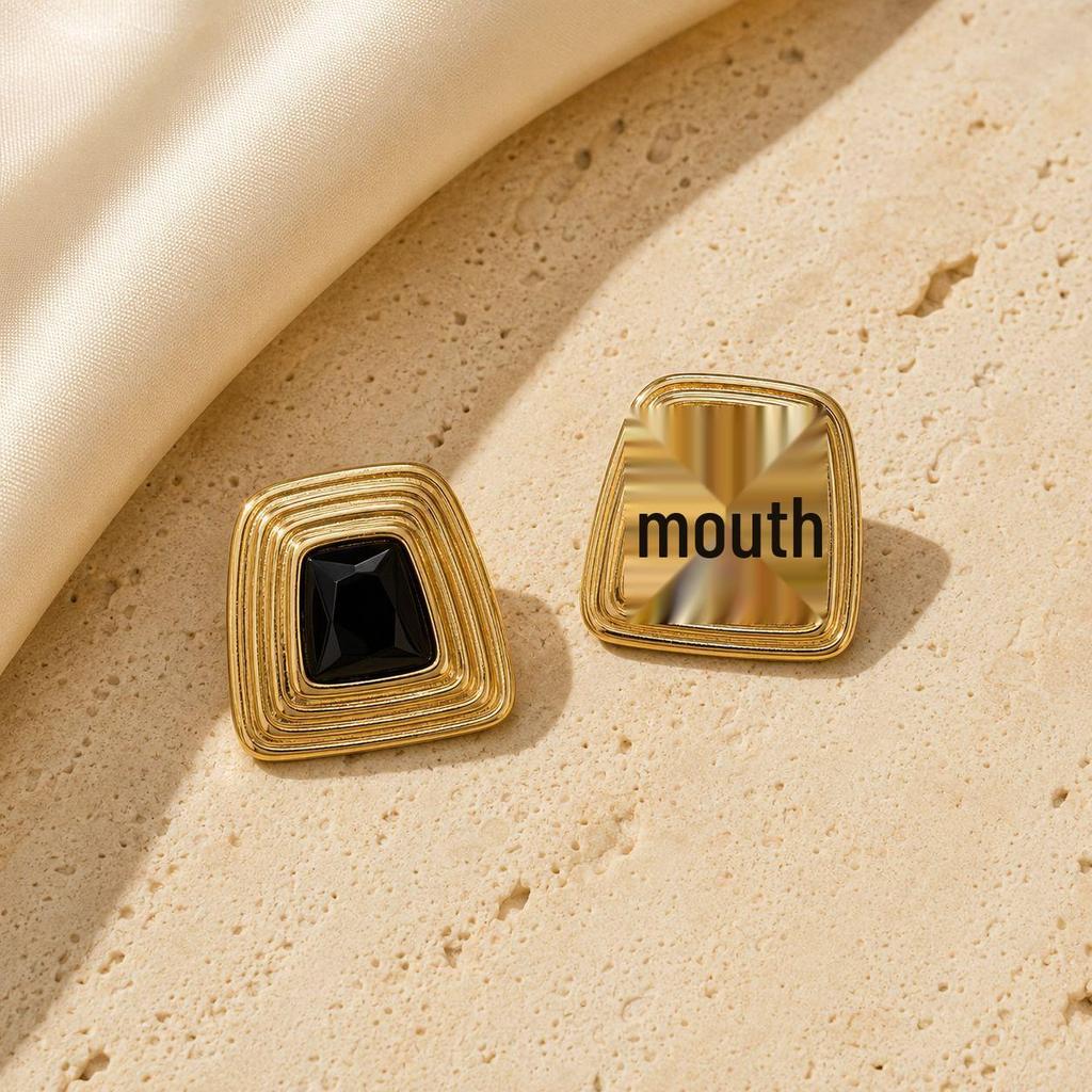 Retro Geometric Irregular Earrings: Niche Design Fashion Accessories
