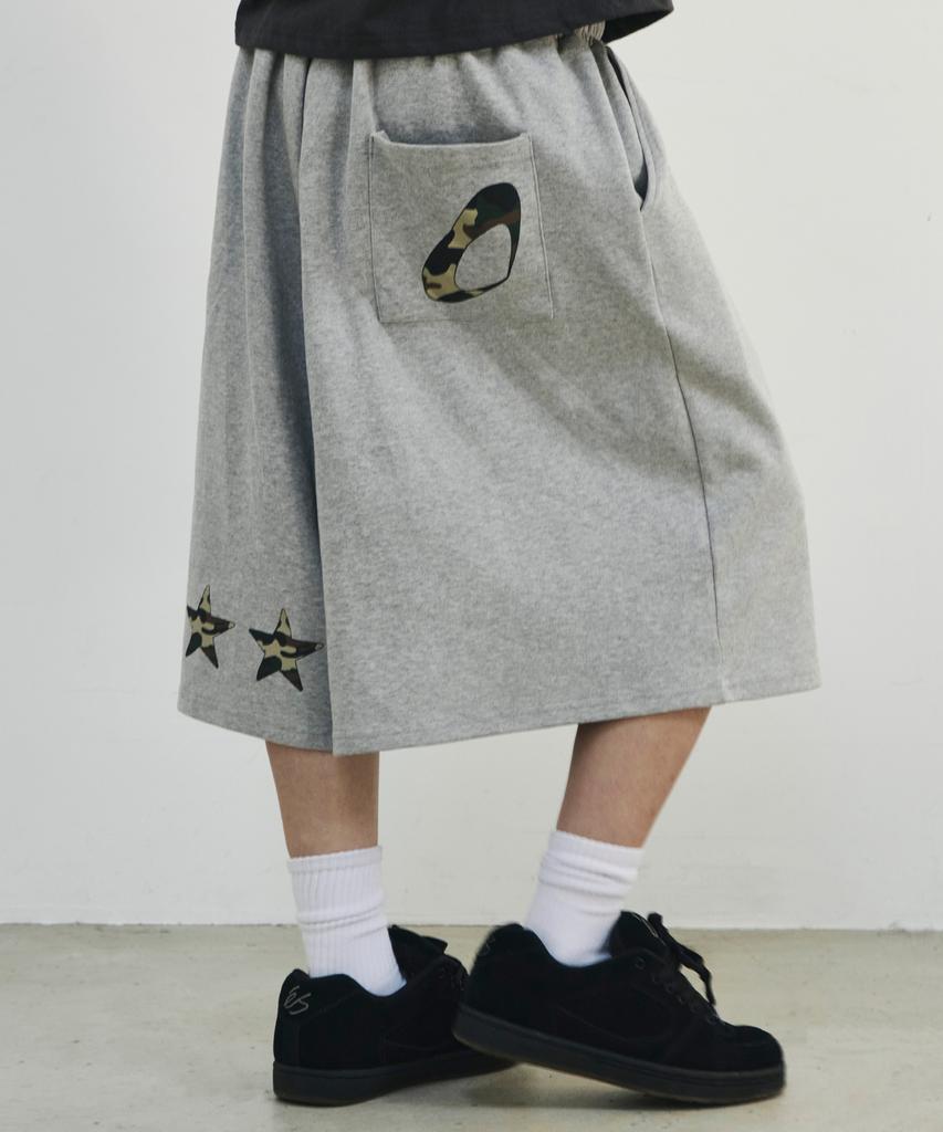 SCALLYWAG White Camo Star Bermuda Sweat Shorts [Grey]