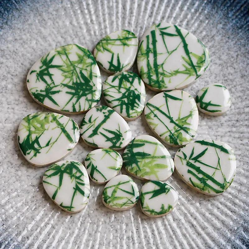 100g DIY Ceramic Mosaic Tiles Glass Leaf Petal Shape Handmade Ornaments Tiles Wall Crafts Crystal for Decorative Material Cerh1