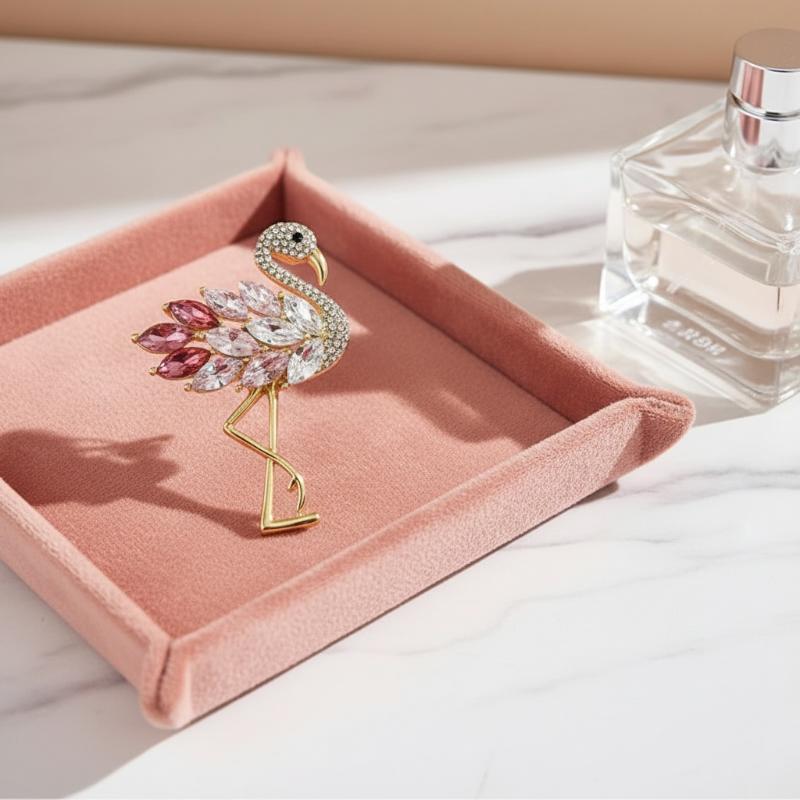 1pc Creative New Women Girls Luxury Crystal Flamingo Brooch Badges Fashion Rhinestone Party Pin Accessories For Ladies's Coat
