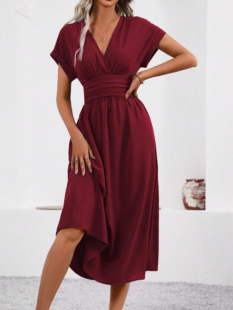 Kadın V Yaka Kısa Kollu A Kesim Elbise, Slim Fit Bel, Günlük Yazlık Elbise