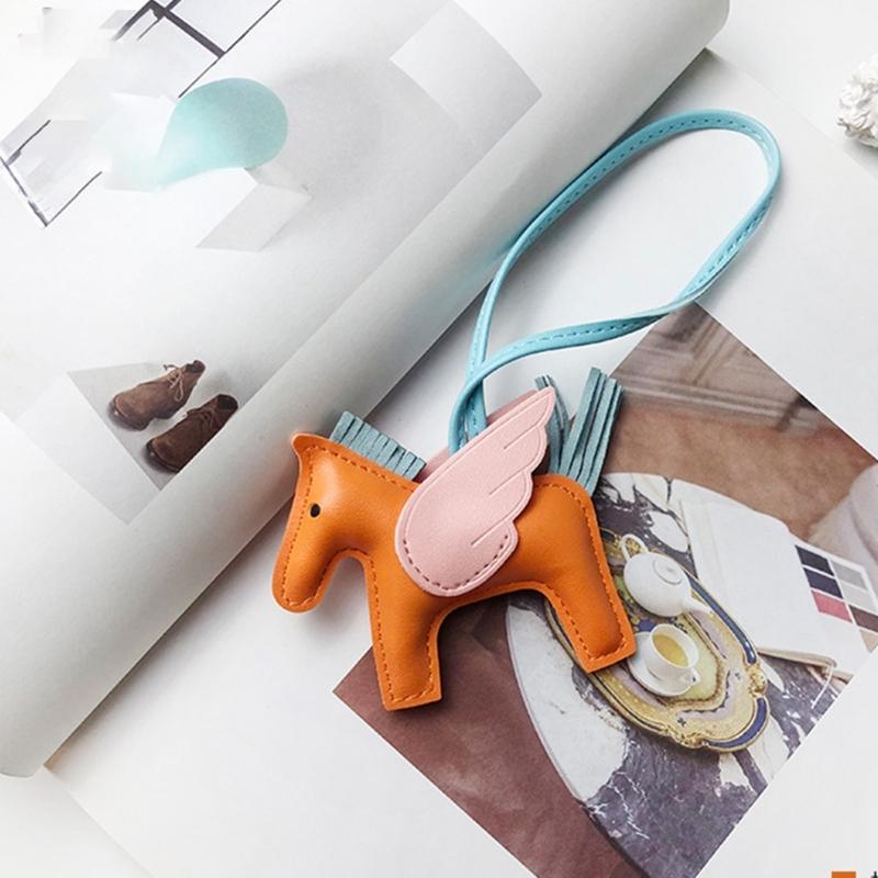 Cute Angel Wing Horse Keychain Pendant for Women Girls Fashionable Mini Horse Shape Bag Charm Oranemnt for Handbags
