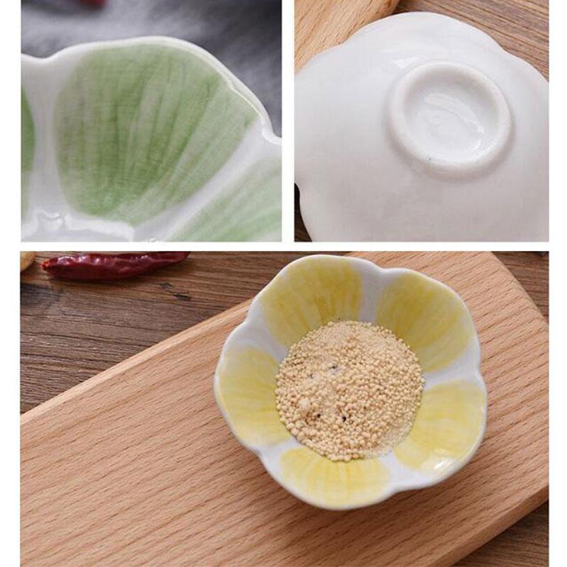 Japanese Style Flower Design Seasoning Dish Soy Sauce Vingar Bowl Salad Dressing Plate Ceramic Kitchen Tableware Small Plate