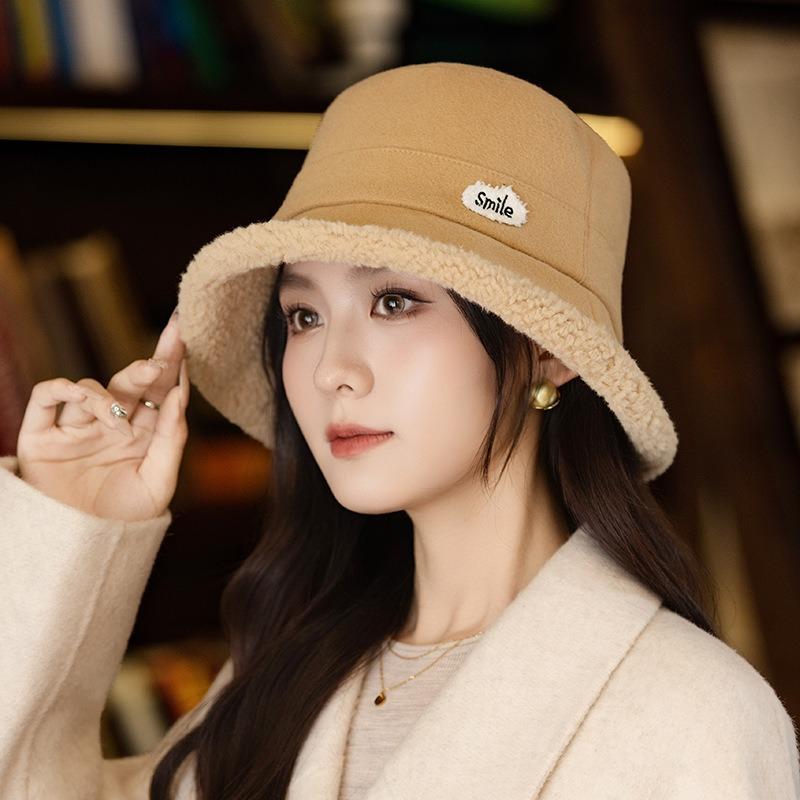 Winter hat women's velvet bucket hat large brim showing face small bucket hat cold and warm temperament basin hat