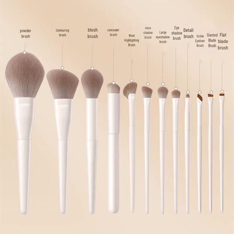 Cheng Shian's Yun Porcelain Makeup Brush Set: Eyeshadow, Blade, Scythe, Eyeliner, and Powder Brushes.