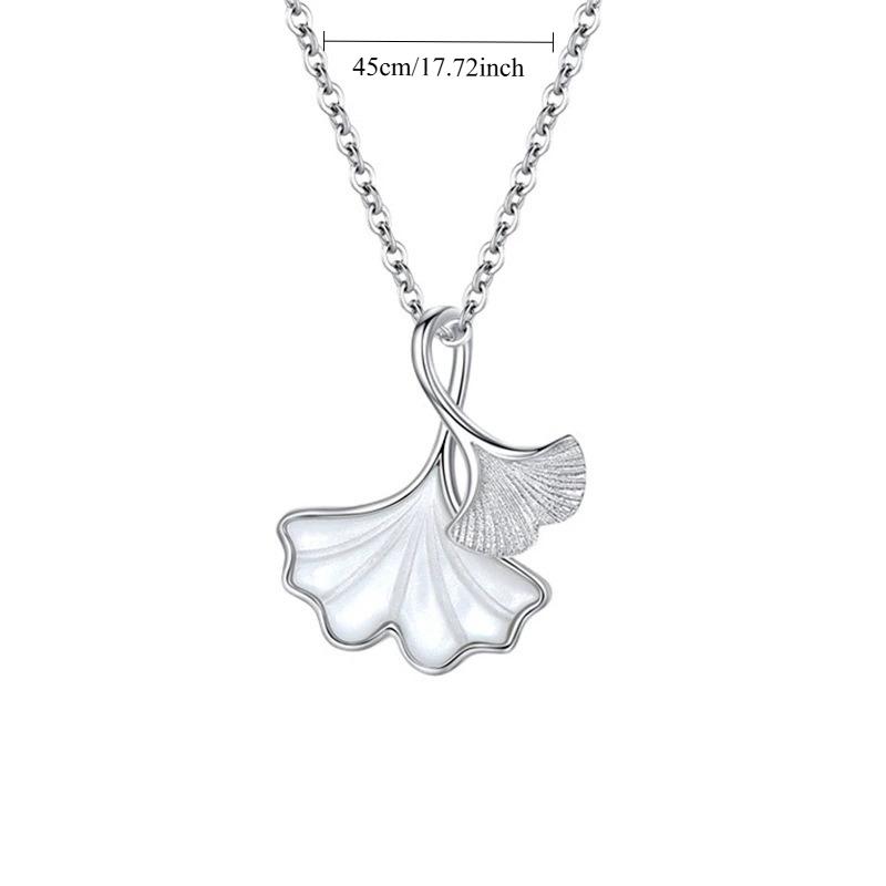 Fashion electroplating925Silver Three Star Lucky Apricot Leaf Necklace for Women, a High-End and Versatile Piece Perfect for Every Outfit, New Design