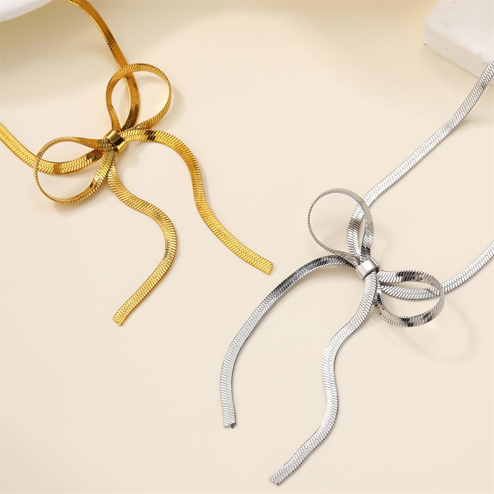 Titanium steel gold silver snake bone bow necklace, non-fading light luxury collarbone chain jewelry