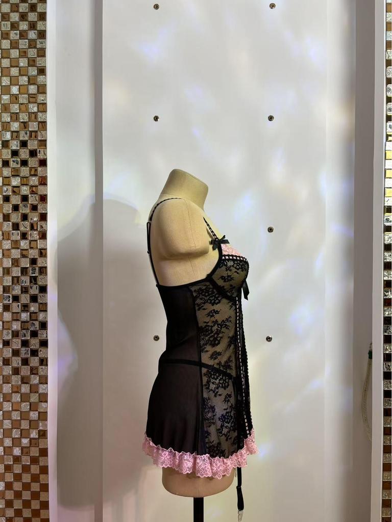 European & American Sexy Lace See-Through Bodysuit Lingerie Set with Fishnet Stockings