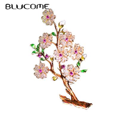 Luxury Czech Rhinestone Flower Brooches Women Gold Color Copper Weddings Banquet Brooch Lapel Pins Gifts
