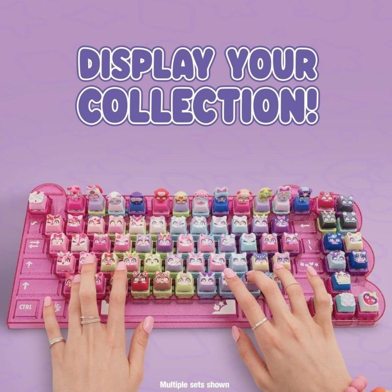 Clickee Mechanical keyboard hat backpack doll pendant Keychain blind box decompression collection of children's toys.
