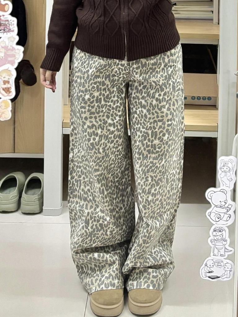 Retro Leopard Print Washed Denim Jeans - Autumn 2025 Loose, Slimming, Casual Straight-Leg Pants