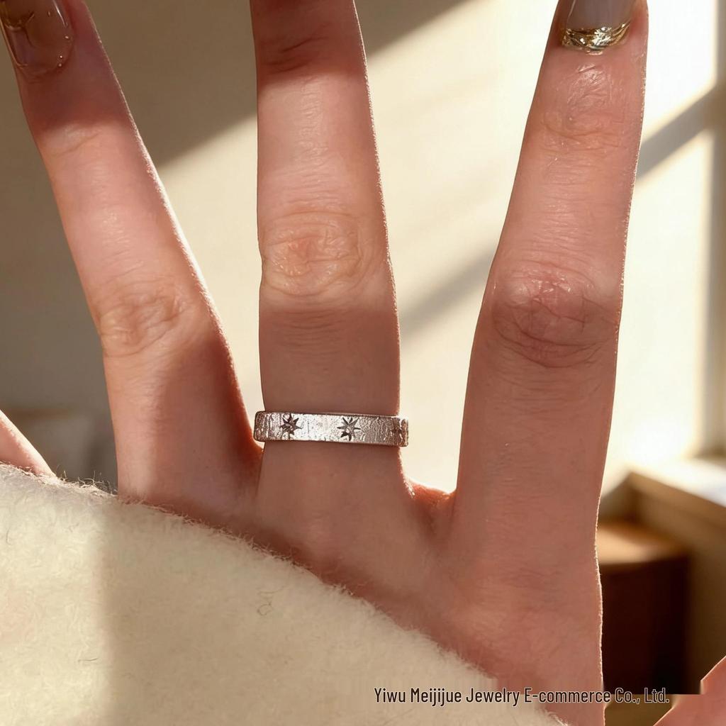 Retro Vintage Hand-Brushed Diamond Inlay Starburst Double Ring - Stackable Eight-Pointed Star Design