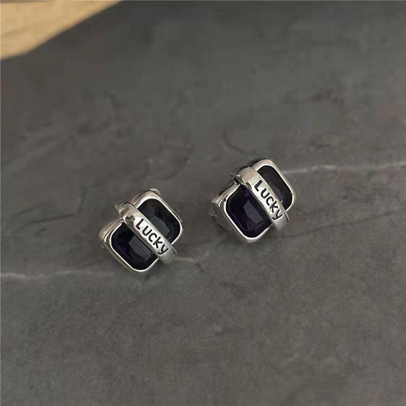 Fashion Men's and Women's Earrings Lucky Luck Square Diamond Earrings High-end Sense Versatile Stud Earrings Simple