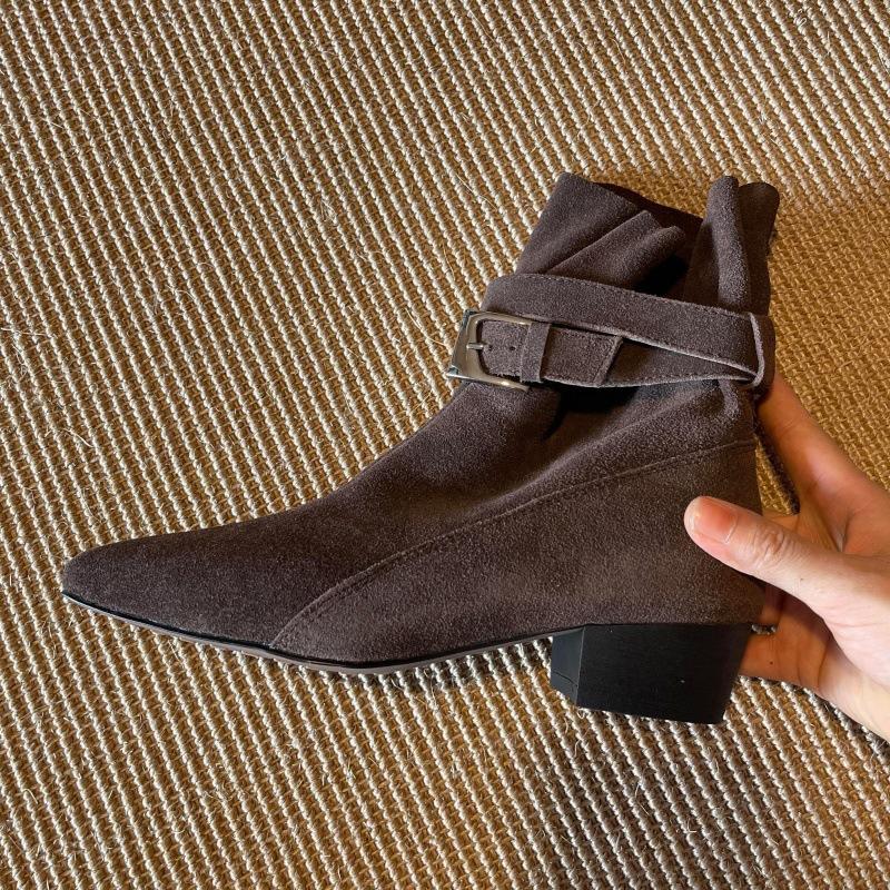 

Maillard brown short boots women s 2025 autumn new square head suede belt buckle sleeve thick heel pleated Martin boots 40 коричневий