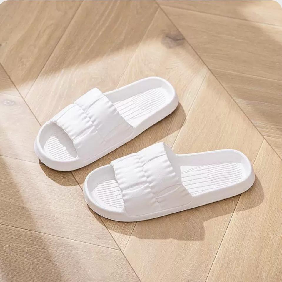 Neue Indoor-Hausschuhe, Sommer Herren- und Damen-Leichtschaum-Schlepp-Zuhause-Paar-Coole Hausschuhe