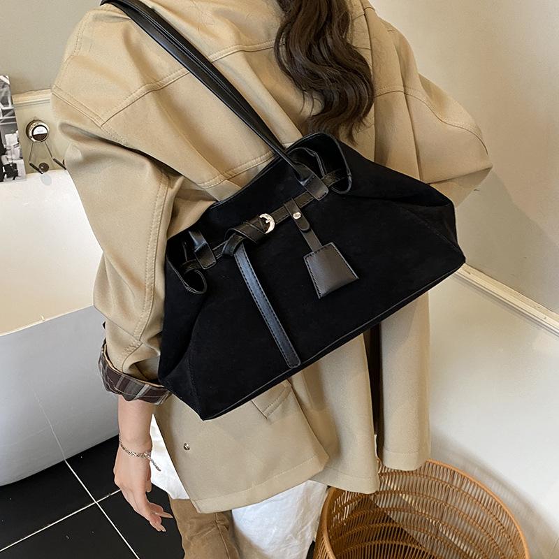 Large Capacity Bag Women's 2025 New Trendy High-end Light Luxury Niche Single Shoulder Underarm Bag Commuter Tote Bag