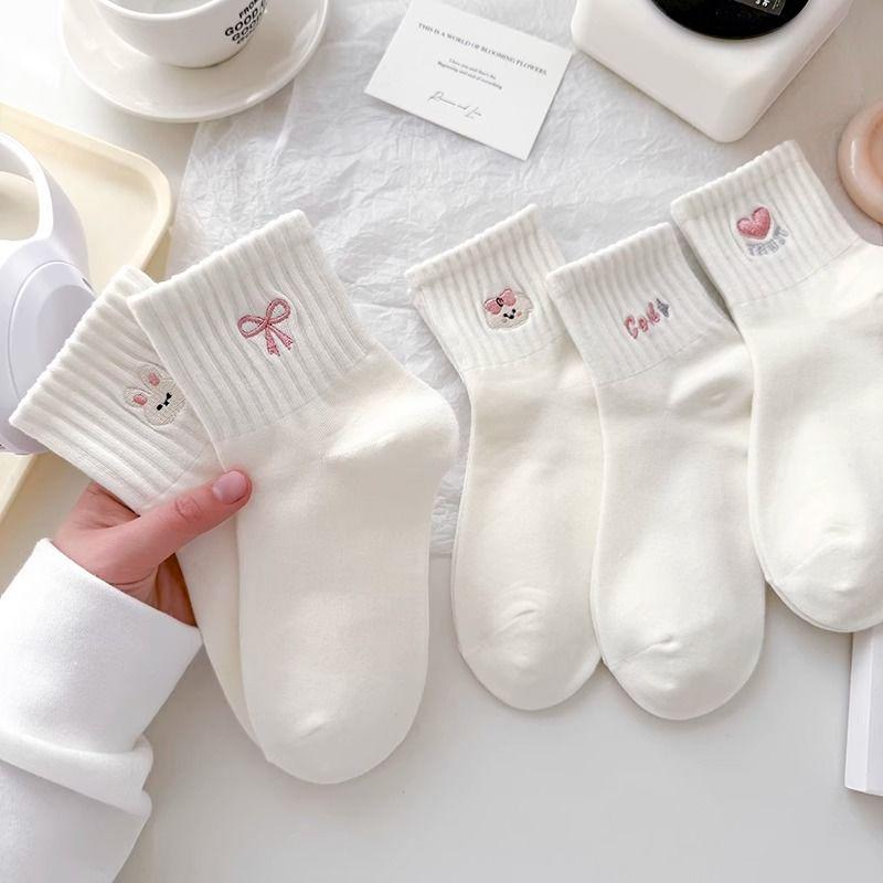 Girls' Cartoon Rabbit Mid-Calf Cotton Socks for Spring and Autumn - Versatile, Sporty Style In White