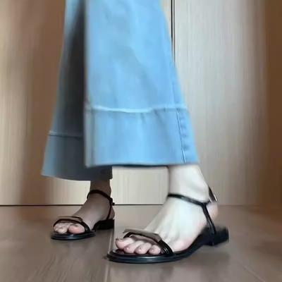 Mode Comfortabele Lage Hak Casual Schoenen voor Dames 2024 Zomer Koreaanse Stijl Mode Dames Sandalen Eenvoudige Strappy Slingback Sandalen