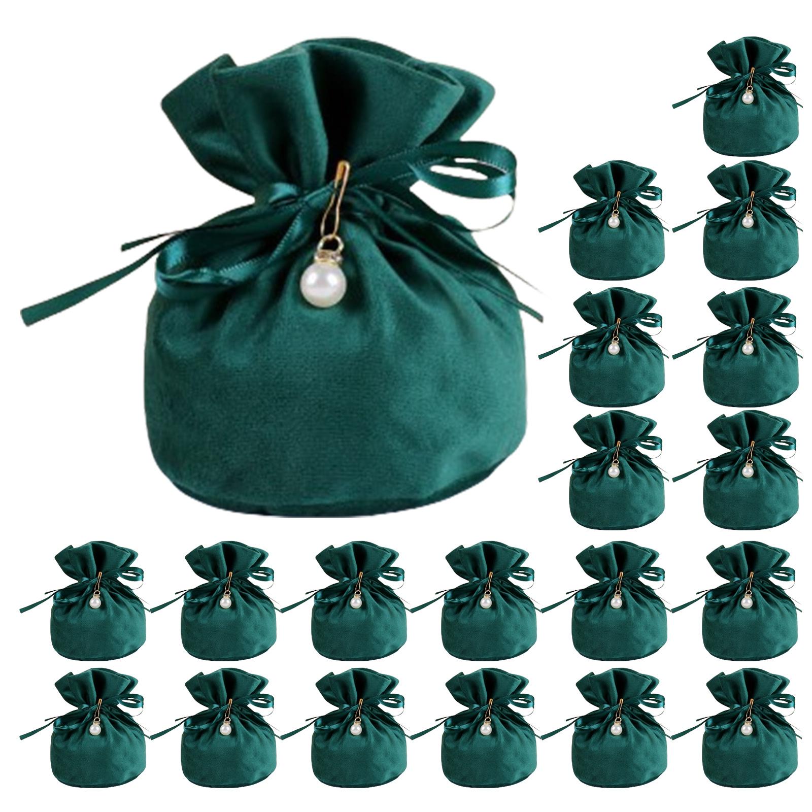 

20Pcs Delicate Velvet Gift Storage Pouches Luxurious Velvet Pouches for Wedding Favors Chocolate and Candy Gifting бежевый