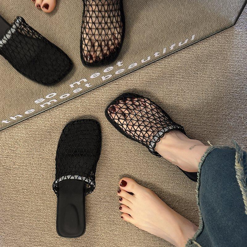 Half slippers women's summer wear new fishing nets with fisherman shoes bag head 2025 skirt cool slippers hole niche French