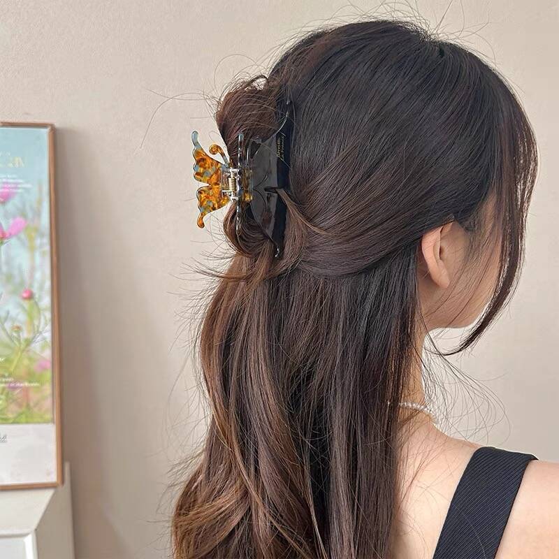 Exquisite Acetate Hair Claws Elegant Butterfly Shark Hair Clips Barrettes For Women Korean Design Hair Accessories Headwear Gift