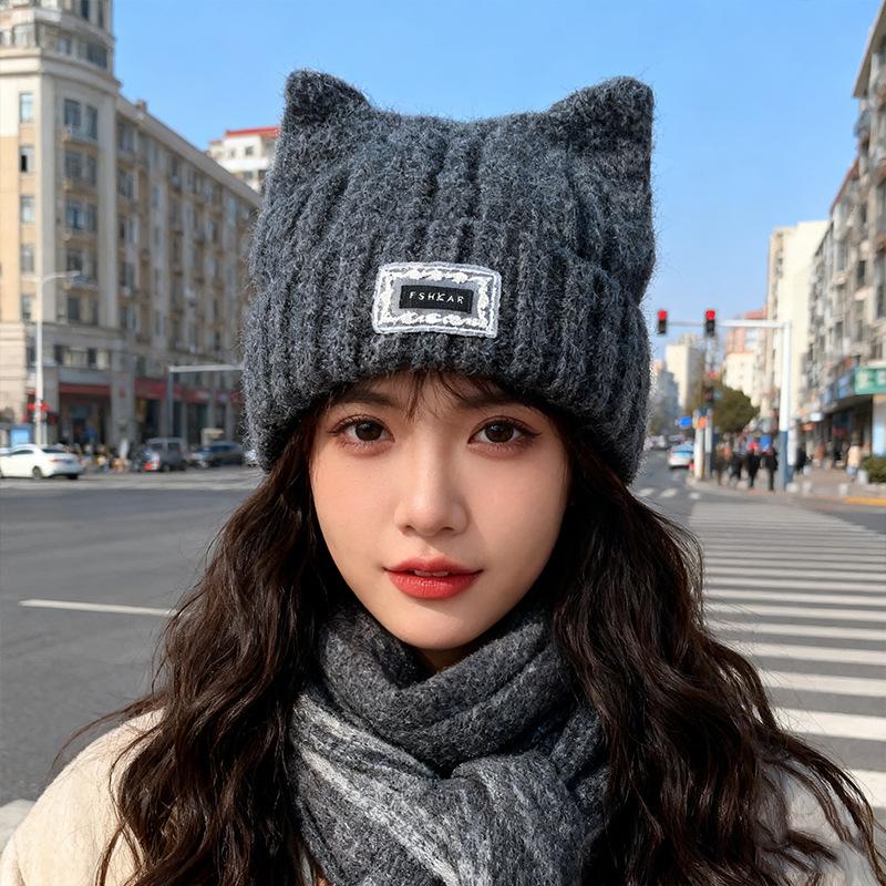 

Korean Style Cat Ear Knitted Hat for Women In Winter Warm and Ear Protecting Woolen Hat Showing Face Small Toe Cap Versatile Cute and Trendy M（56-58cm）