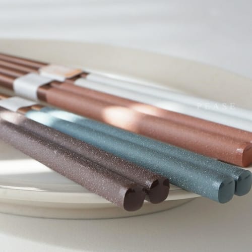 H-0650 Dishwasher-Safe Chopsticks, Set of 4, 23cm, Antibacterial, Made In Japan, Wooden Chopsticks, Stylish, Cute, Scandinavian Style, Perfect for Gue