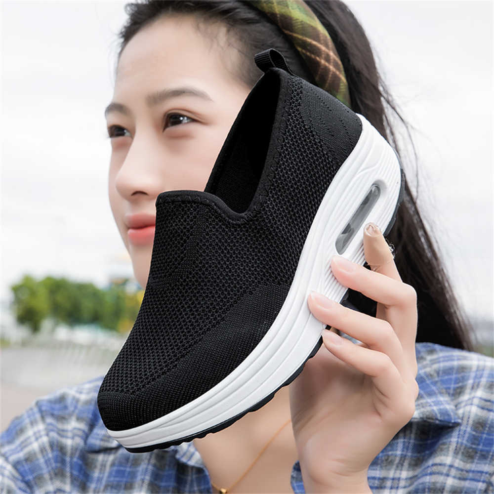 Fashion Laceless White Woman's Luxury Vip Shoes Oxford Fashion High Sole Sneakers Ladies High Heel Sports Joggings Cool New Style