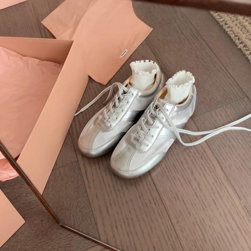 

Cowhide version~ Shoes contrasting color shoelaces soft sole soft surface versatile round head casual sports shoes women 40