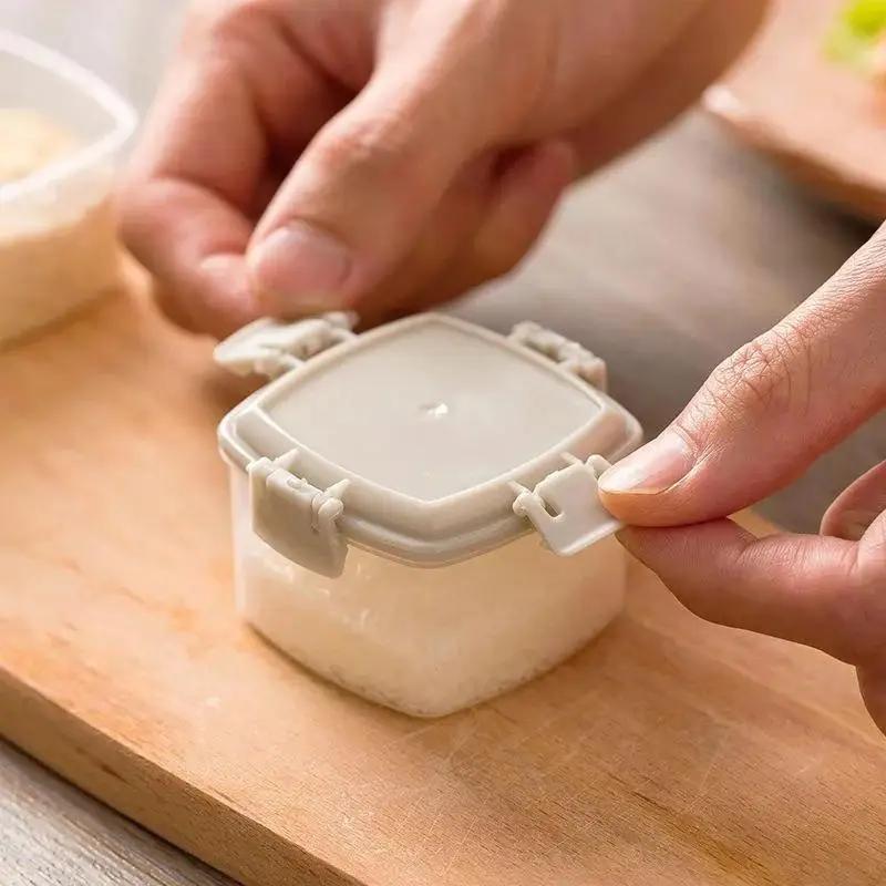 Small portable sauce squeeze bottle thickened plastic squeeze bottle sauce pot sub-packaging bottle sauce squeeze pot oil set