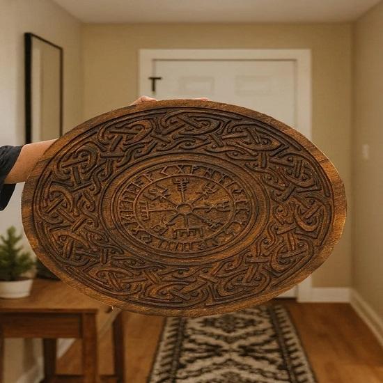 

Резной деревянный щит викингов Норвежский настенный декор, реквизит для LARP косплея, средневековый щит воина, подарок для него, костюм на Хэллоуин