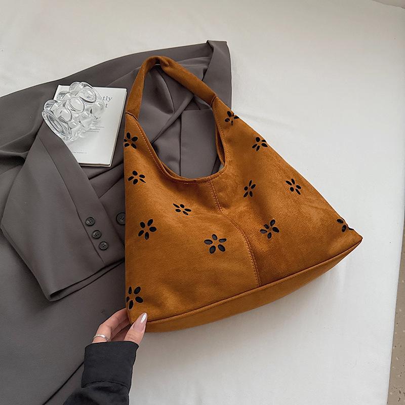 Simple commuter tote dumpling bag women's autumn new fashion trend casual shoulder armpit bag