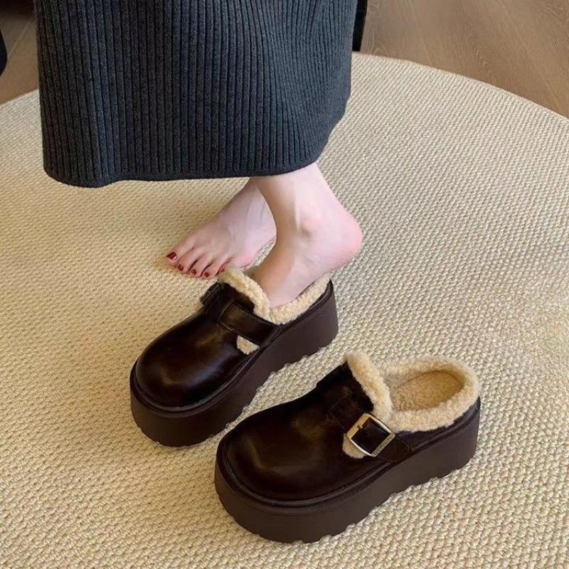 Thick-soled Height-increasing Sponge Shoes for Women with Fleece Toe Caps and Cotton Slippers