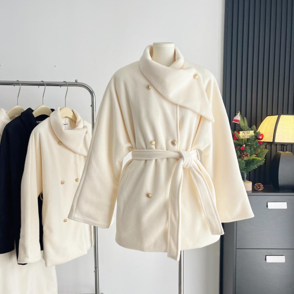 Xin Xing Women's Multi-color Tweed Wool Overcoat with Gold Buttons & Thin Belt – Winter 2024 Collection