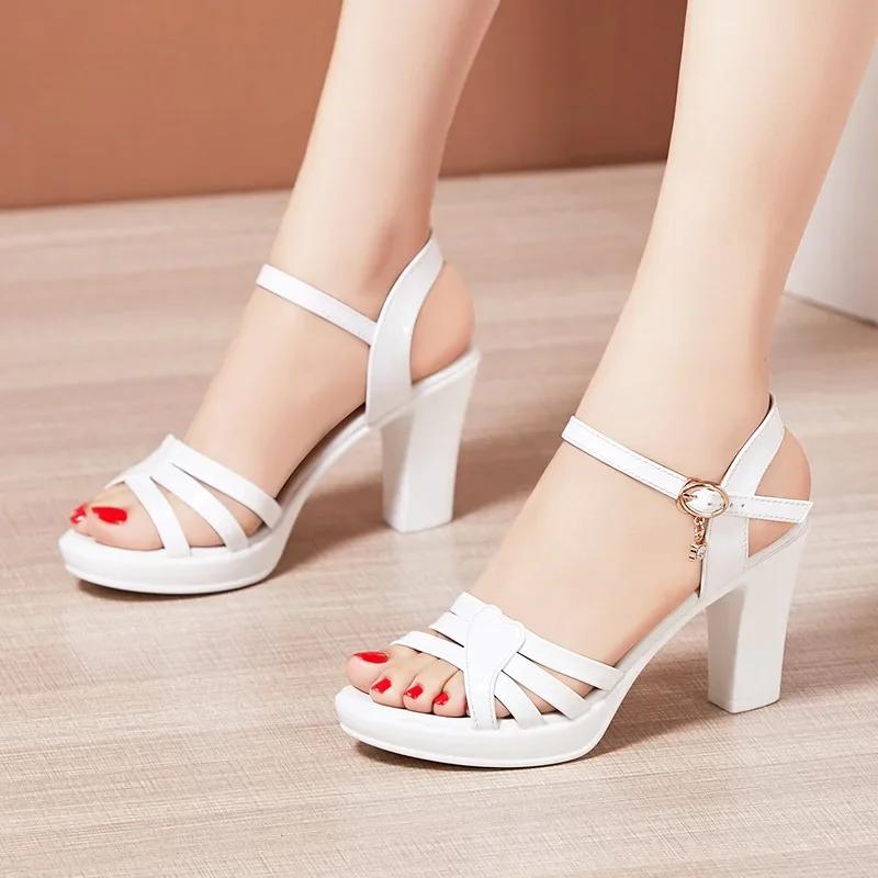 Small Size 32-43 Elegant Block High Heels Sandals Patent Leather 2025 Summer Women's Thick Platform Shoes for Dress Wedding