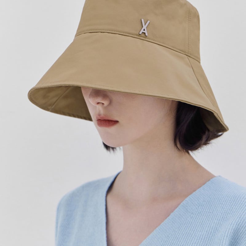 VARZAR VA Studded Solar Shield Bucket Hat Beige