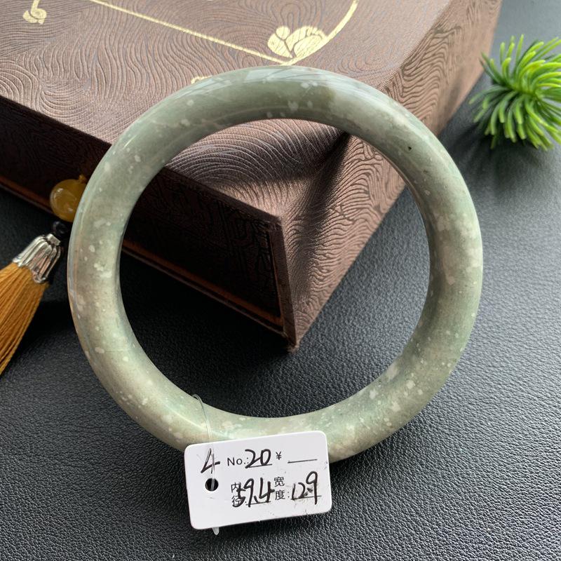 A4 Emerald Green Hetian Jade Bracelet with Floral Design