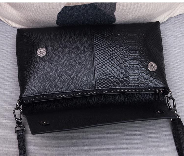 New Style Genuine Leather Women’s Clutch: 2026 First Layer Cowhide Crossbody, Fashionable Temperament for Banquet, Small Handbag.