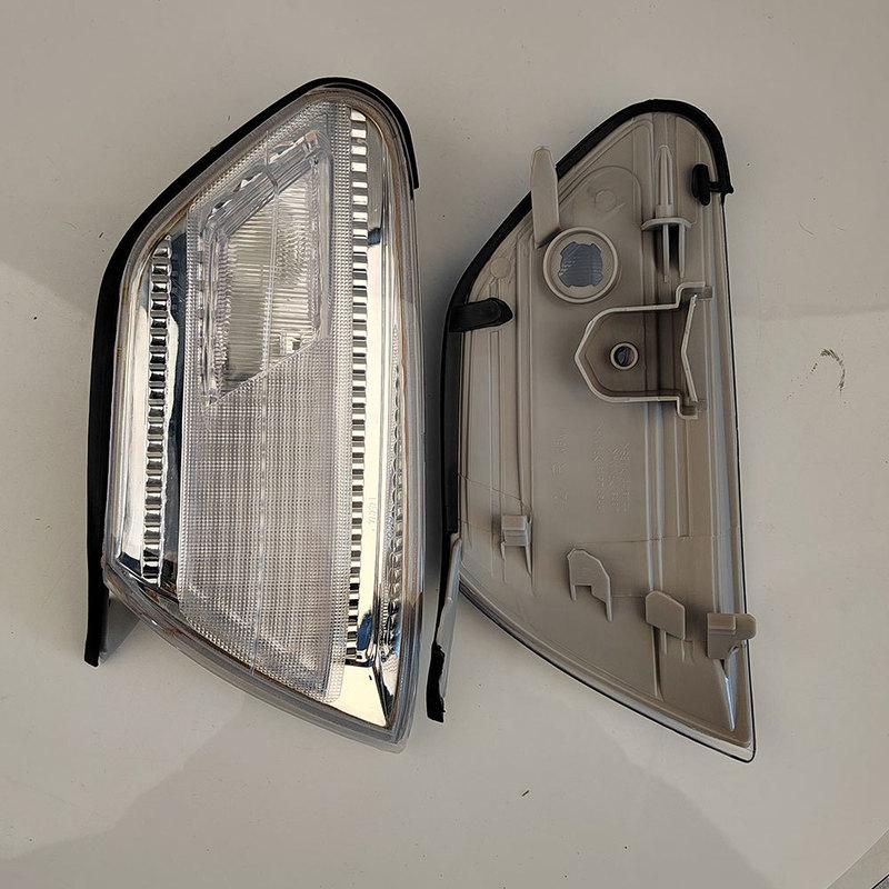 A Pair Automobile Corner Lamp Turn Signal Light 81731-22120 81741-22120 For Toyota Mark Jzx100 1997 1998 1999