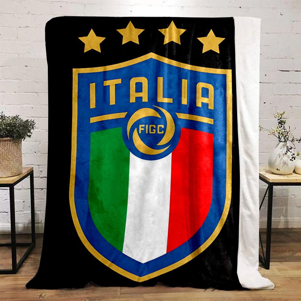 A shield design with "ITALIA," four stars, and a tricolor flag pattern. for all seasons blanket lunch break throw gift