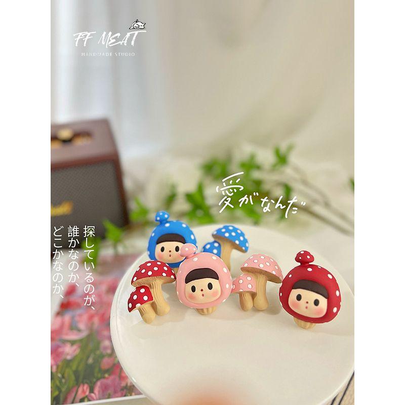 Car Perfume and Aroma Diffuser, Cute and Adorable Mushroom Baby Car Air Conditioning Vent Center Console Diffuser Stone Decoration Accessory