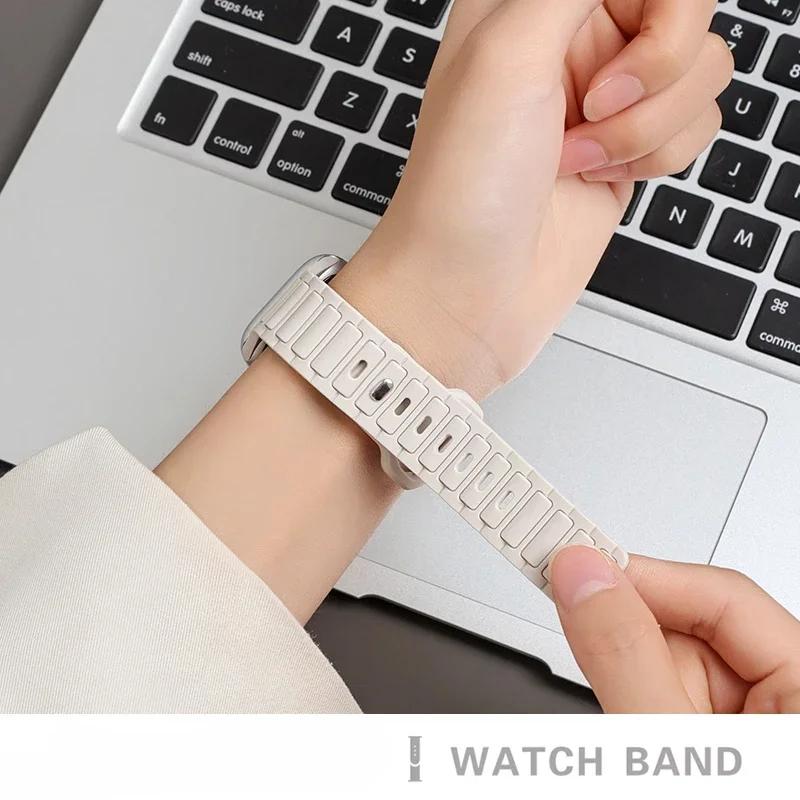 Silicone Strap for Apple Watch Band Ultra 49mm 46mm 45mm 44mm 42mm 41mm 40mm Wristband iwatch Series 10 9 8 7 6 SE 5 4 Bracelet