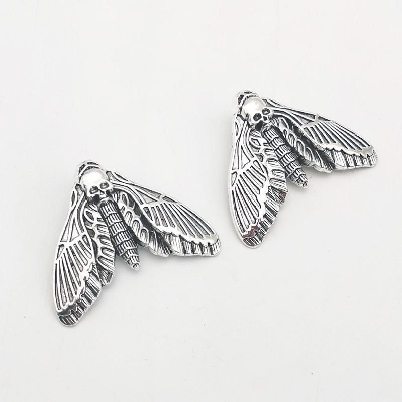 Gothic Skull Moth Pendant: Zinc Alloy Jewelry Accessory